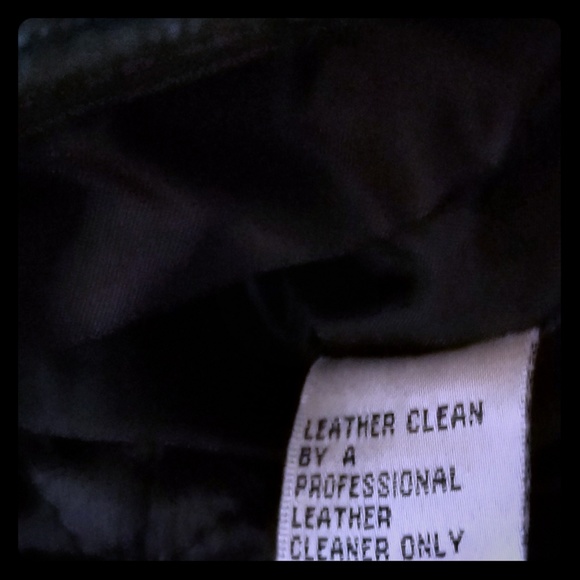 Diamond Cut Quilted Black Leather Vest - Picture 4 of 4